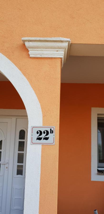 Apartmani Citrus Novigrad Filipac Екстериор снимка
